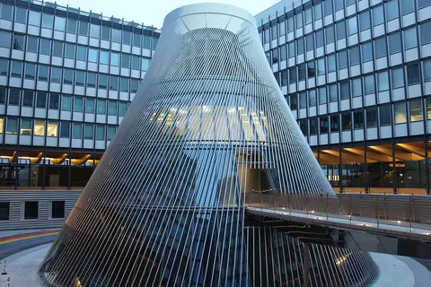 La Maison de la culture et les bâtiments du campus Pierre-et-Marie-Curie à Jussieu, Paris.